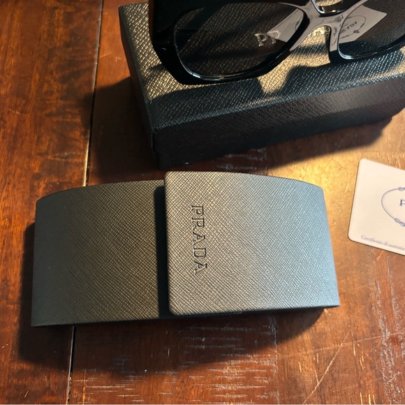 Prada sunglasses black - Picture 2 of 4